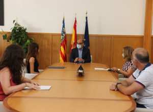 Firma del convenio entre la Conselleria de Innovación y la Universidad de Alicante